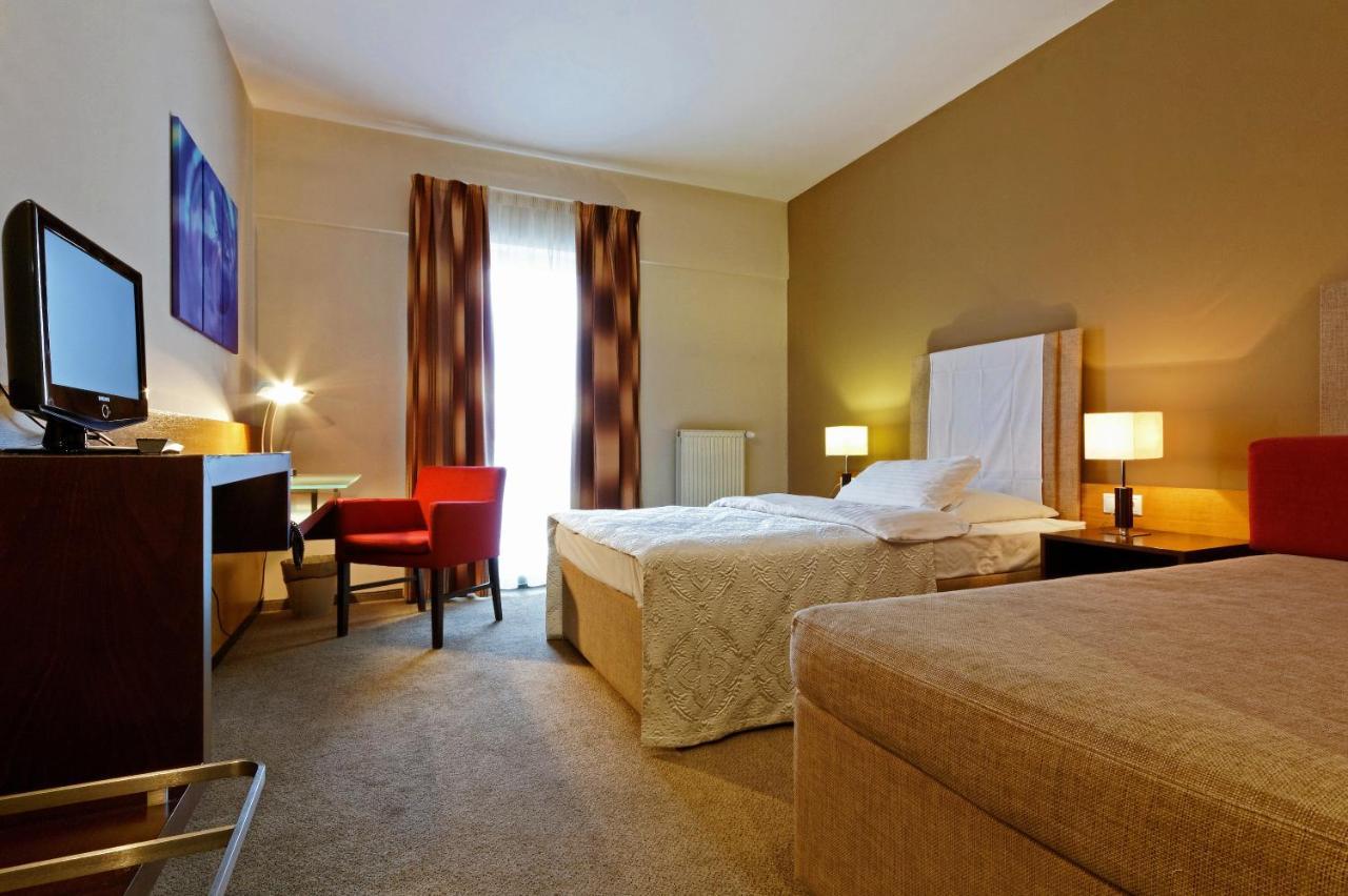 Impiq Hotel Trnava Exterior photo