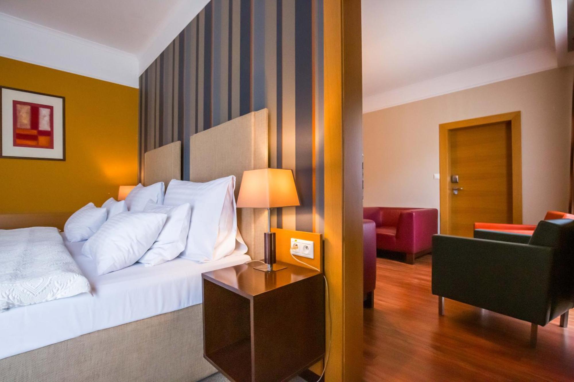 Impiq Hotel Trnava Exterior photo